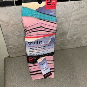 NWT tru fit women’s socks 2 pairs crew Nordic design premium performance warm